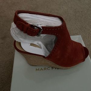 Marc Fisher wedged Rust